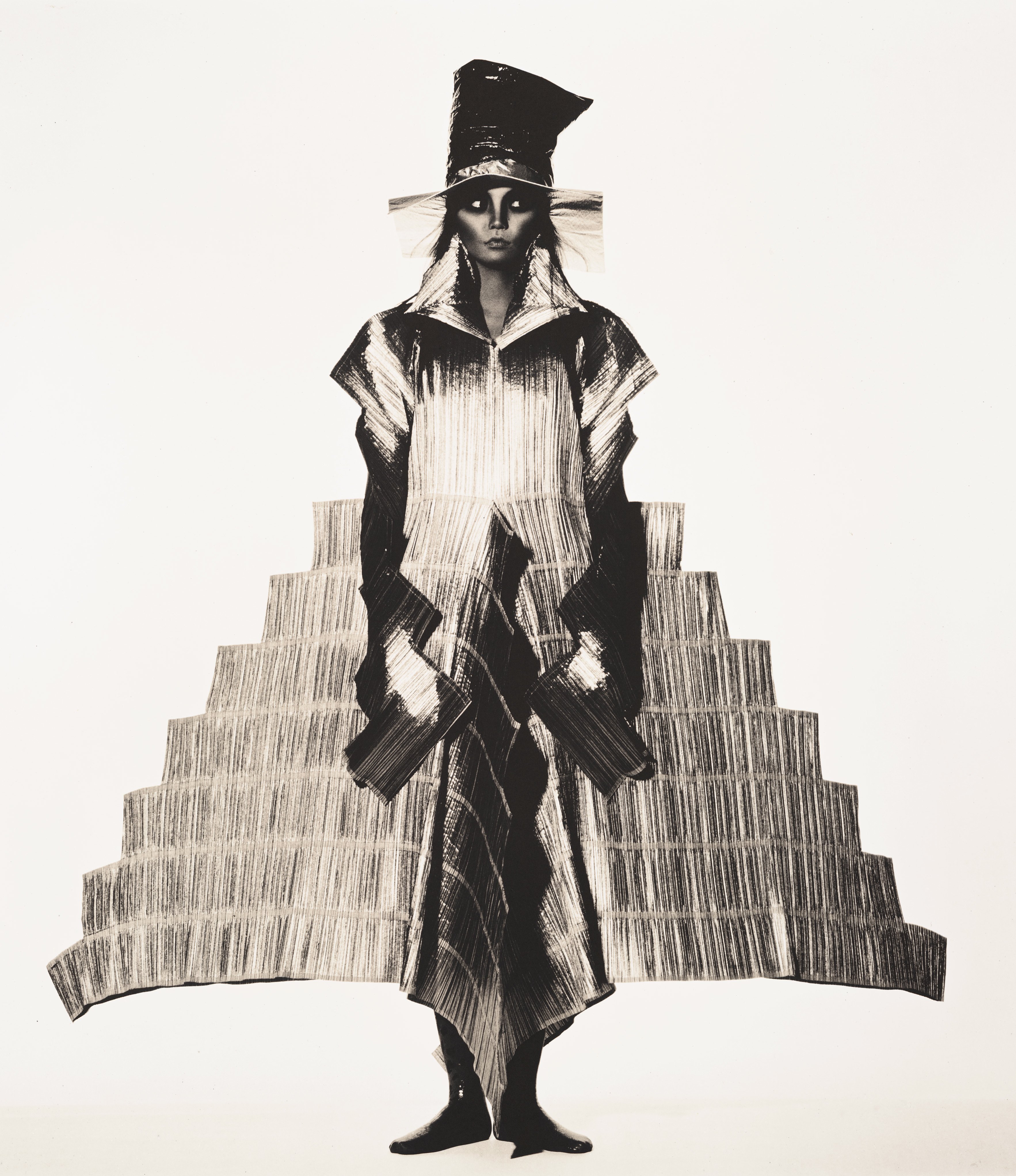 Irving Penn x Issey Miyake: Visual Dialogue - Design Magazine | Delood